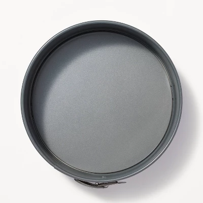 9" Nonstick Carbon Steel Spring Form Pan Gray - Figmint™: Dishwasher & Oven Safe, Made Without PTFE, 1-Year Warranty 2 9" Nonstick Carbon Steel Spring Form Pan Gray - Figmint™: Dishwasher & Oven Safe, Made Without PTFE, 1-Year Warranty - Image 2